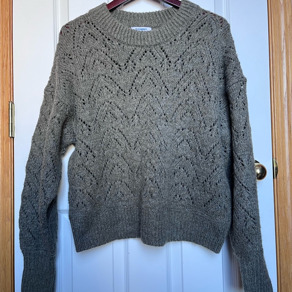 Old Navy Textured Knit Sweater in Olive